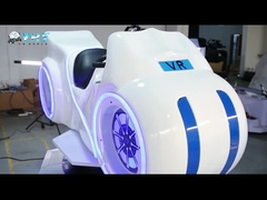 シミュレーターを運転する01.055台のVRの自動車